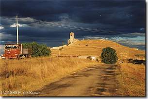 Cerro del Castillo (11KB)