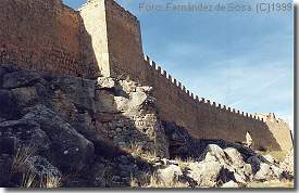 Acceso al alczar (12KB)