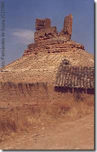 Castillo de Montuenga (12KB)